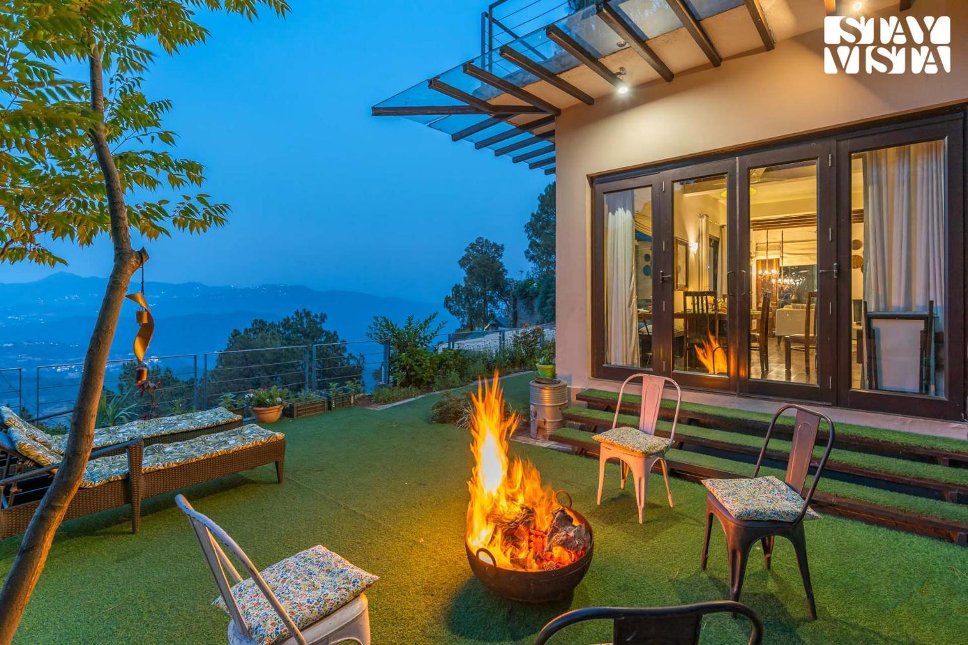 Stayvista At Hillcrest Villa With Valley View, Bonfire And Heater Kasauli Dış mekan fotoğraf